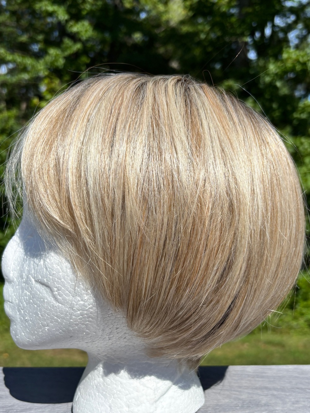 Blonde Layered Bob Wig - Natural Blonde